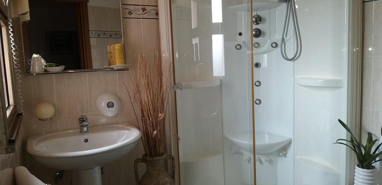 Hotel La Conca 빌라 산 조반니 외부 사진