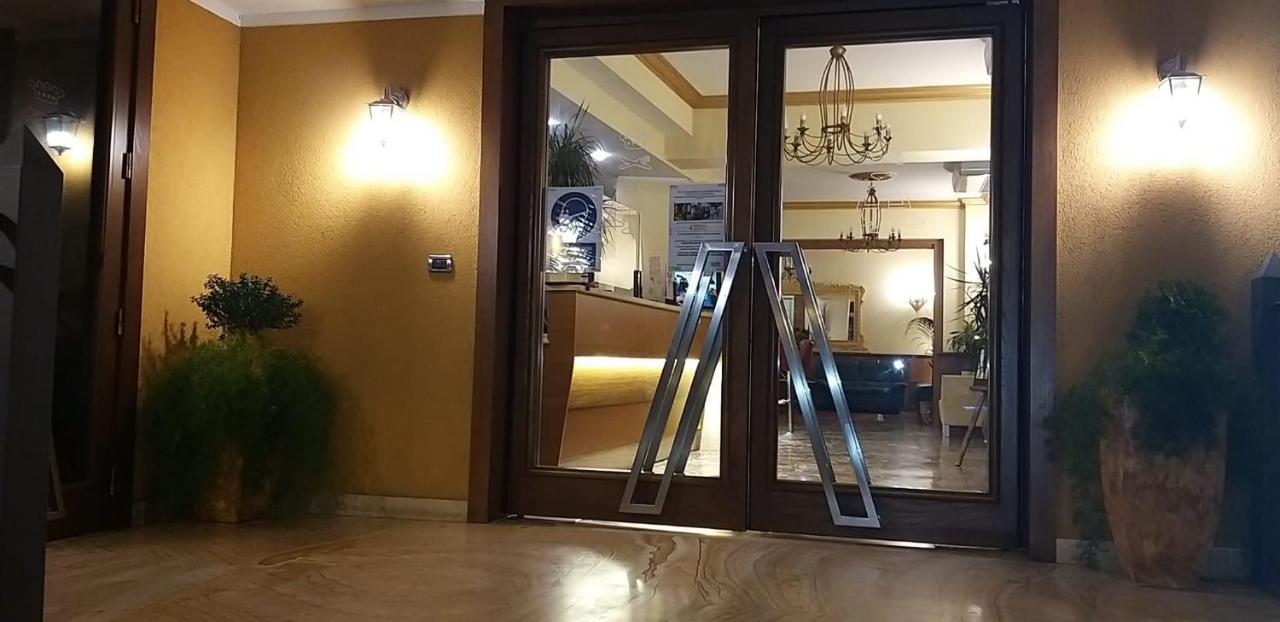 Hotel La Conca 빌라 산 조반니 외부 사진