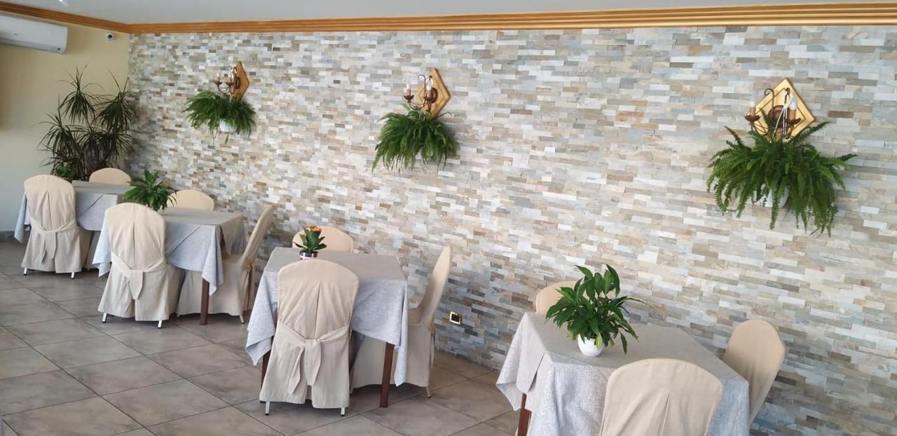 Hotel La Conca 빌라 산 조반니 외부 사진