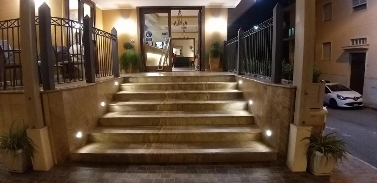 Hotel La Conca 빌라 산 조반니 외부 사진